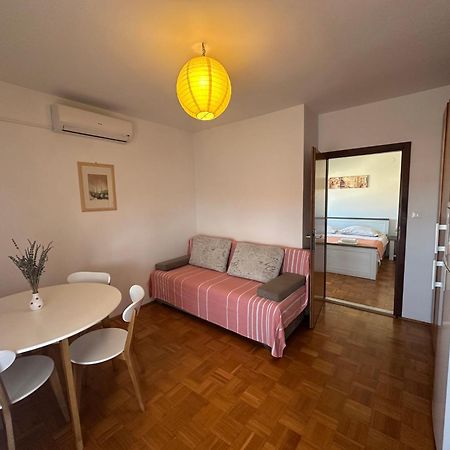 Apartments Iva Pakostane Bagian luar foto