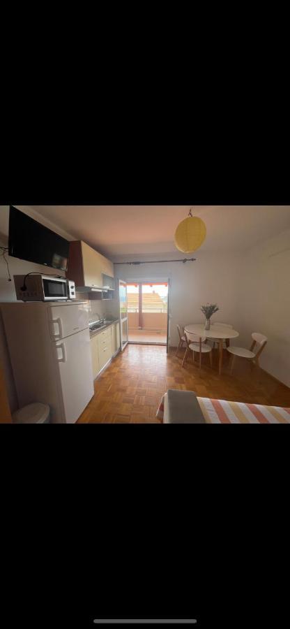Apartments Iva Pakostane Bagian luar foto