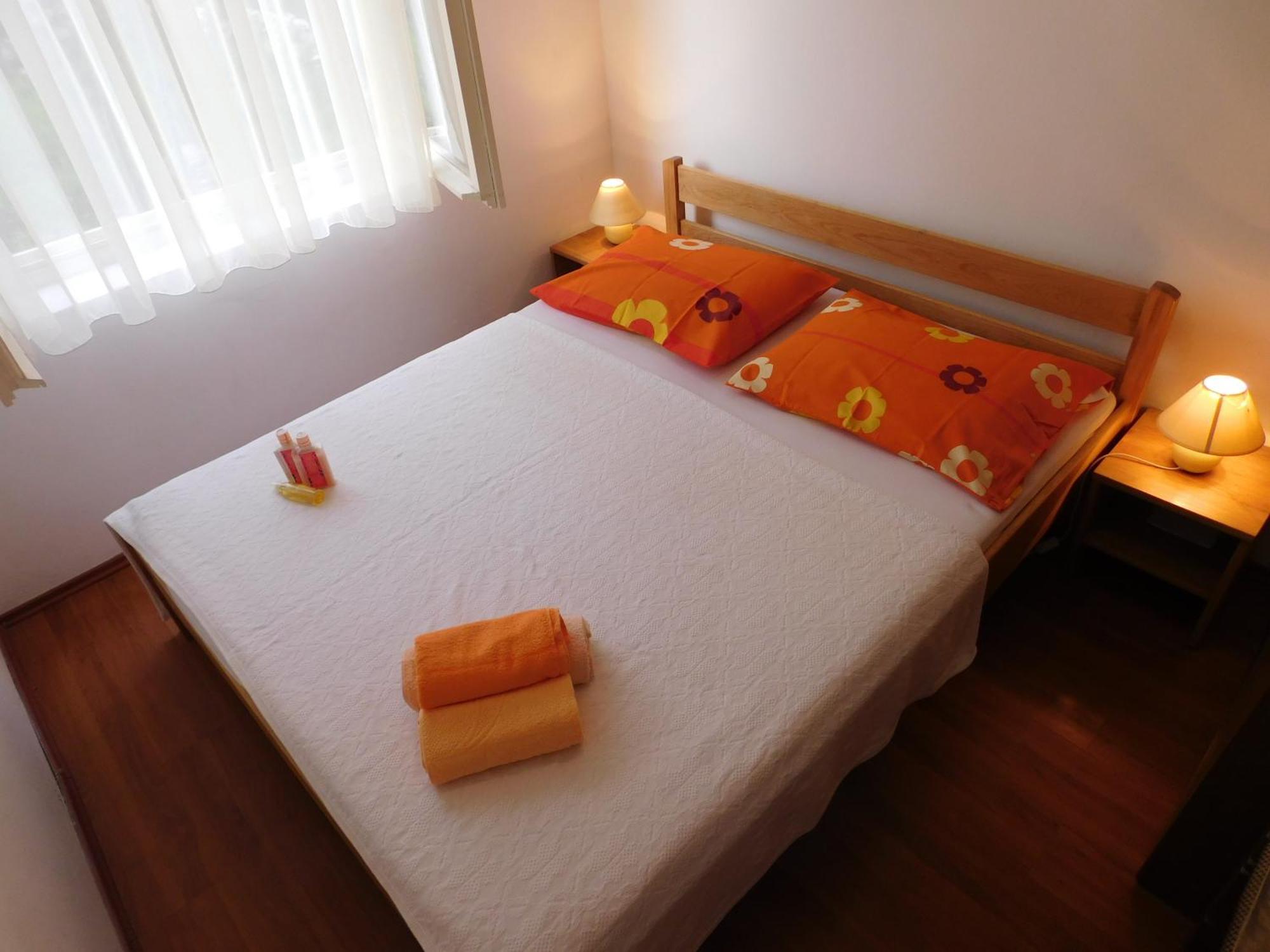 Apartments Iva Pakostane Bagian luar foto