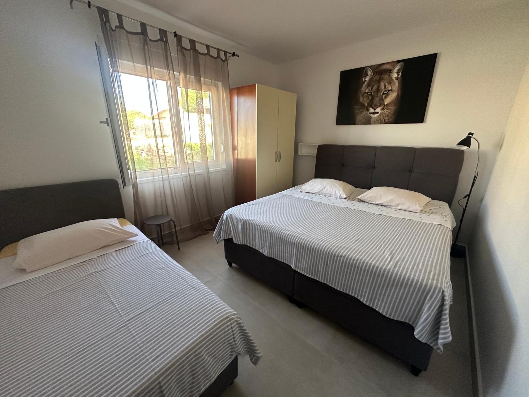 Apartments Iva Pakostane Bagian luar foto
