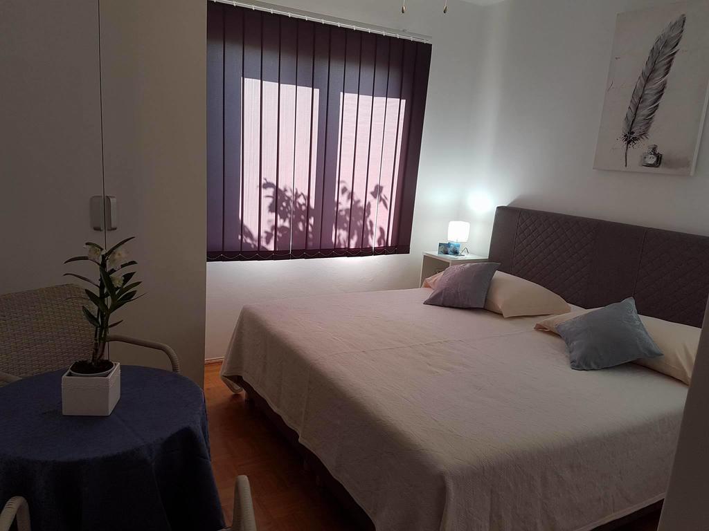 Apartments Iva Pakostane Bagian luar foto